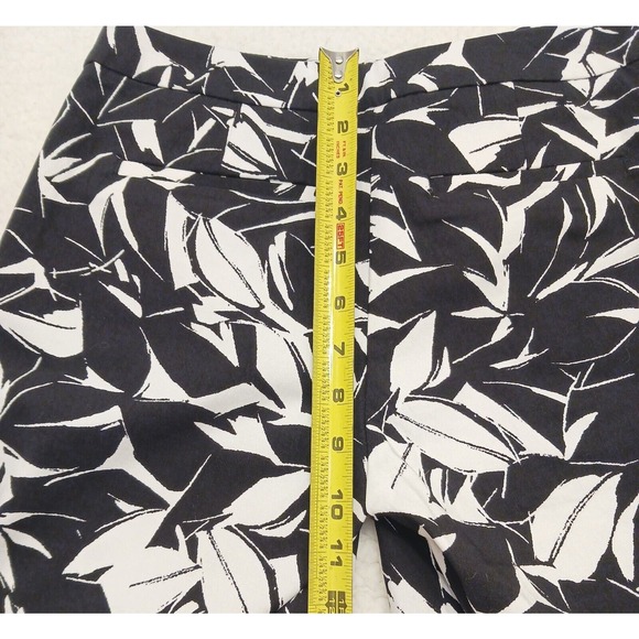 Mario Sarrani Stretch Shorts S 2 Itay Designer BLACK WHITE Floral Tropical Beach - Picture 9 of 10